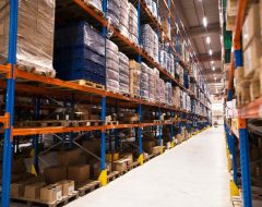 Como organizar seu estoque usando armazenagem profissional - Montebel Transportes