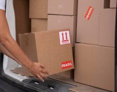 Diferenças entre cargas fracionadas e cargas completas - Montebel Transportes
