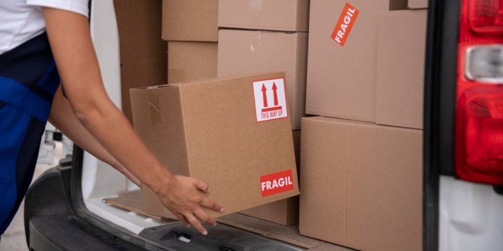 Diferenças entre cargas fracionadas e cargas completas - Montebel Transportes